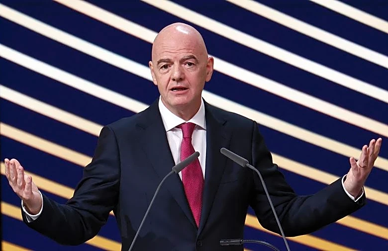 Soccer-Infantino says he is open to talks over FIFA reform