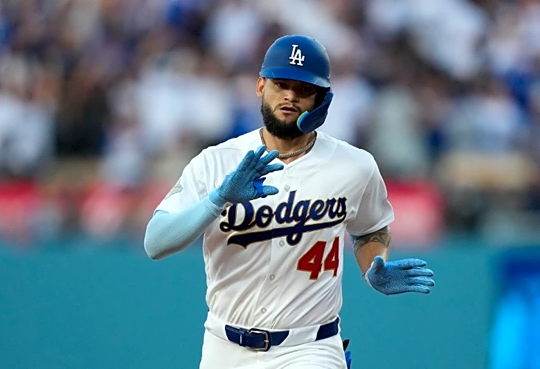 Dodgers bolster roster, return CF Andy Pages, RHP Roki Sasaki from IL