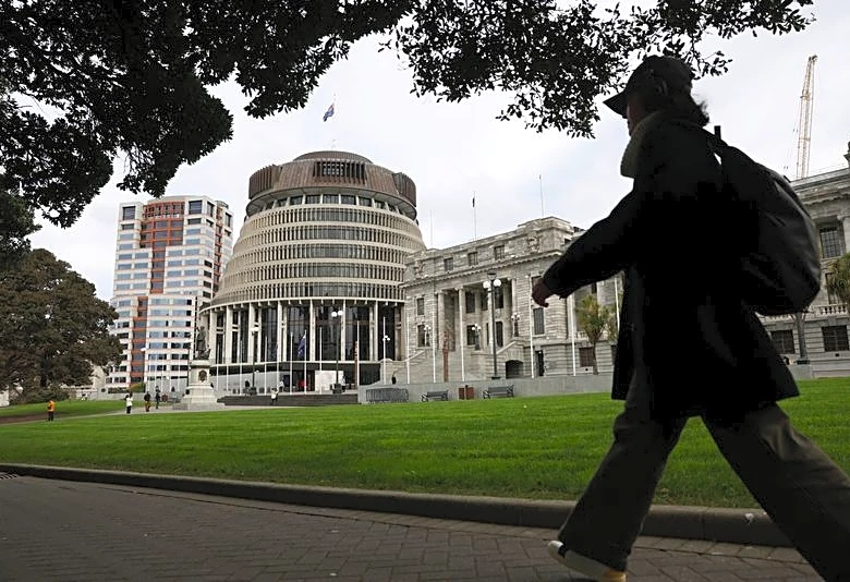 New Zealand parliament adjourns before November election