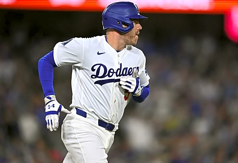 Dodgers extend home winning streak to 11 with shutout of Padres