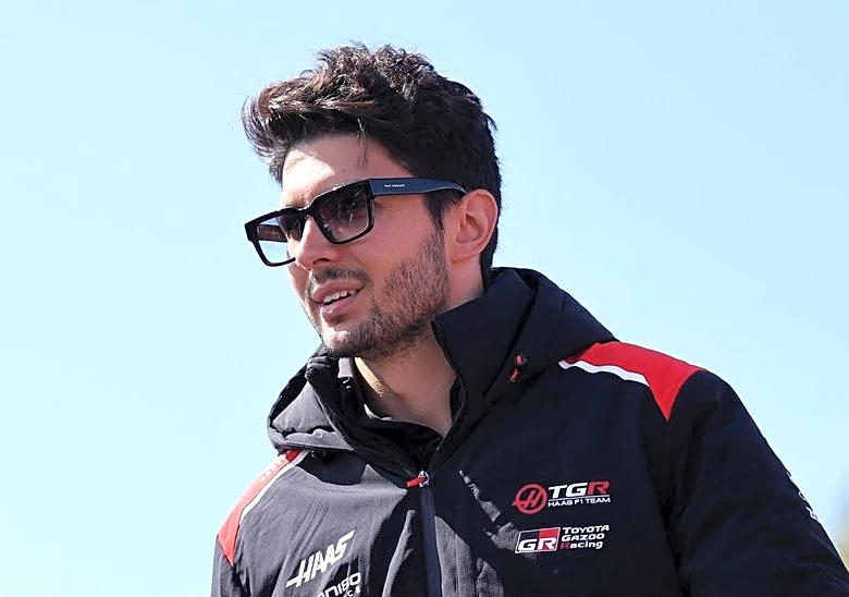 Motor racing-Ocon declares himself a 'free agent' amid speculation over F1 future