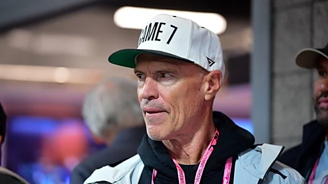 Ice hockey-Oilers great Messier 'horrified' by Babcock hiring