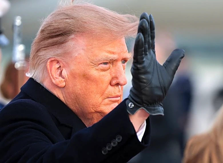 Judge dismisses Trump lawsuit against Iowa newspaper and pollster