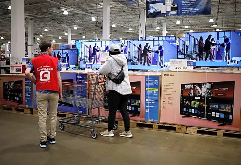 Costco tops estimates as discount gas, bulk deals draw inflation-weary shoppers