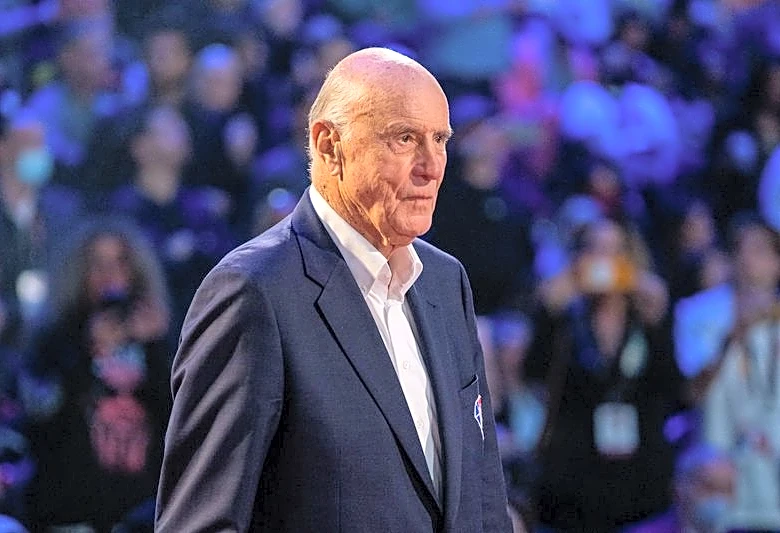 Legendary hoops icon Bob Pettit dies at 93