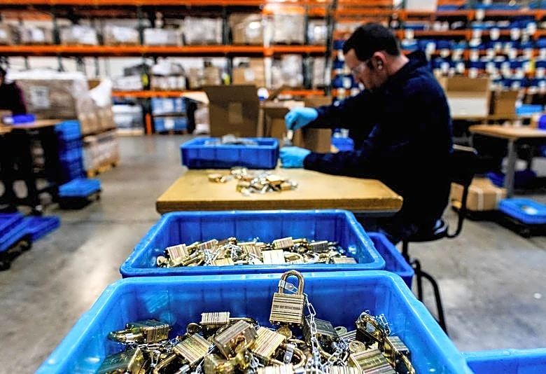 US core capital goods orders point to robust growth in business spending on equipment
