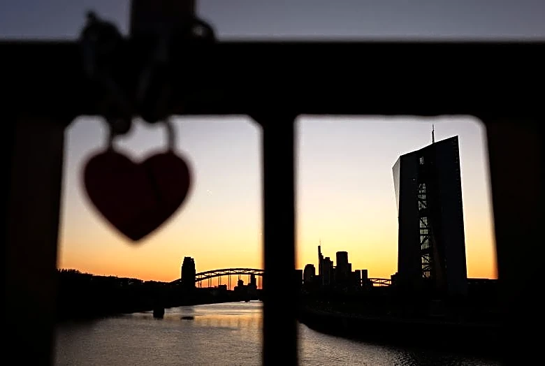 East German espionage raised GDP by 7.4% in late 1980s, study finds