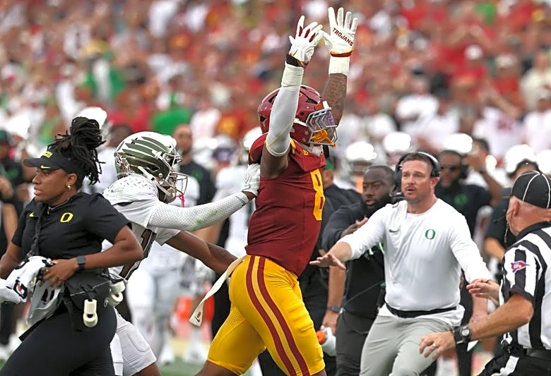 USC suspends Desman Stephens II over late hit on Dante Moore