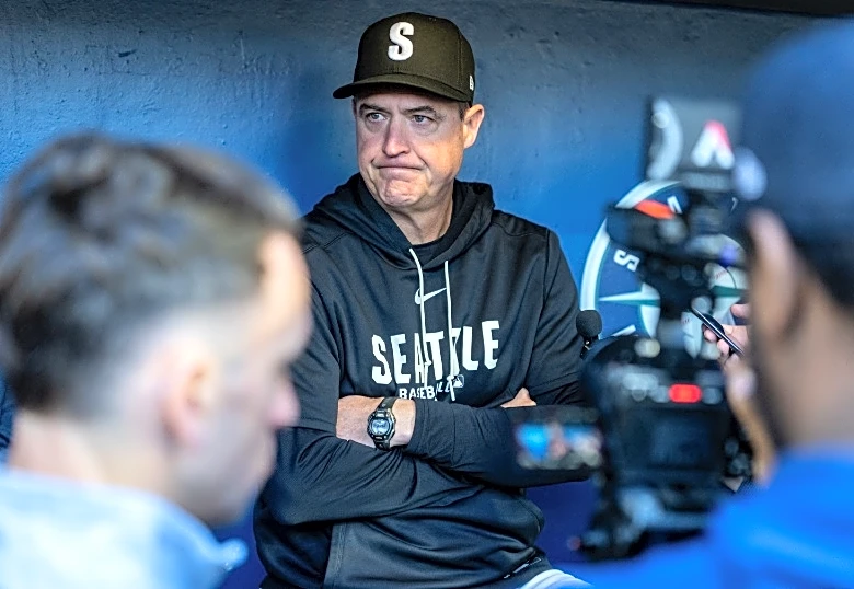 Mariners manager Dan Wilson out after disappointing 2026 campaign