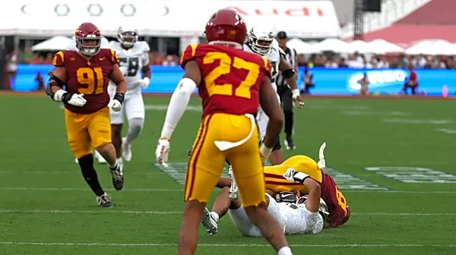 Oregon QB Dante Moore sustained concussion on late hit vs. USC