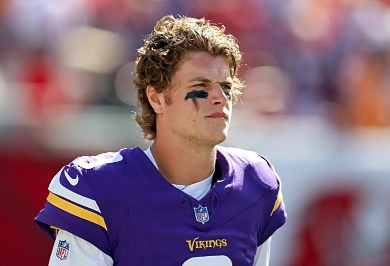 Giants acquire QB J.J. McCarthy from Vikings