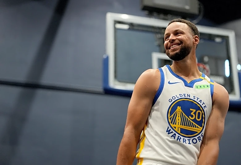 At Warriors camp, Steph Curry raring to go, Kristaps Porzingis out again