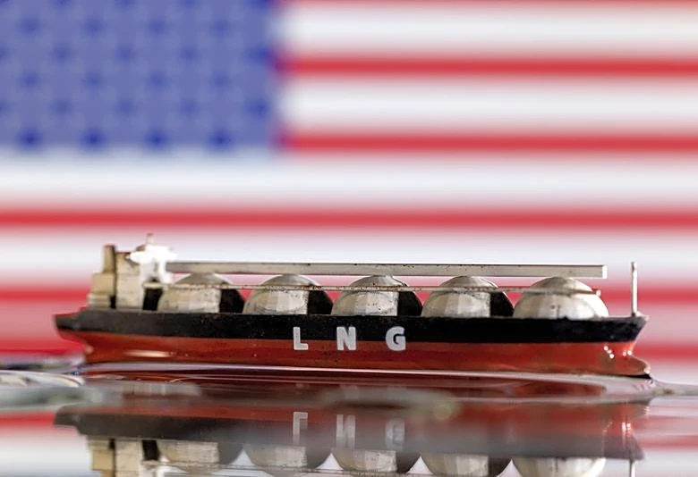 Analysis-Alternative capital powers America's next wave of LNG and pipeline projects