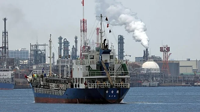 Oil falls as investors focus on Middle East supply