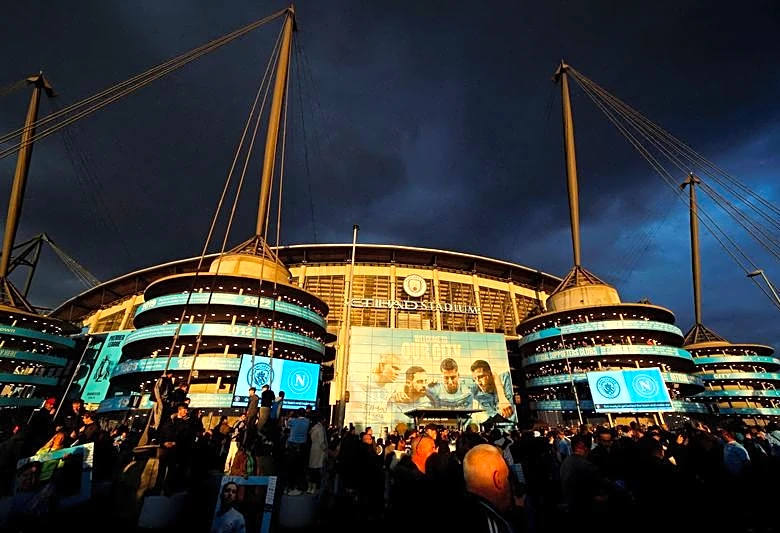 Soccer-Man City guilty of using 'sham' deals to distort finances, Premier League says