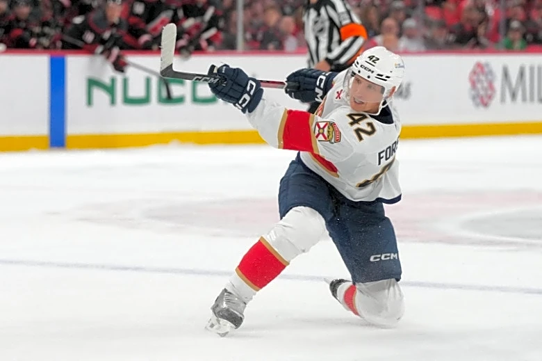 NHL roundup: Panthers score late in OT to ruin Hurricanes' banner night