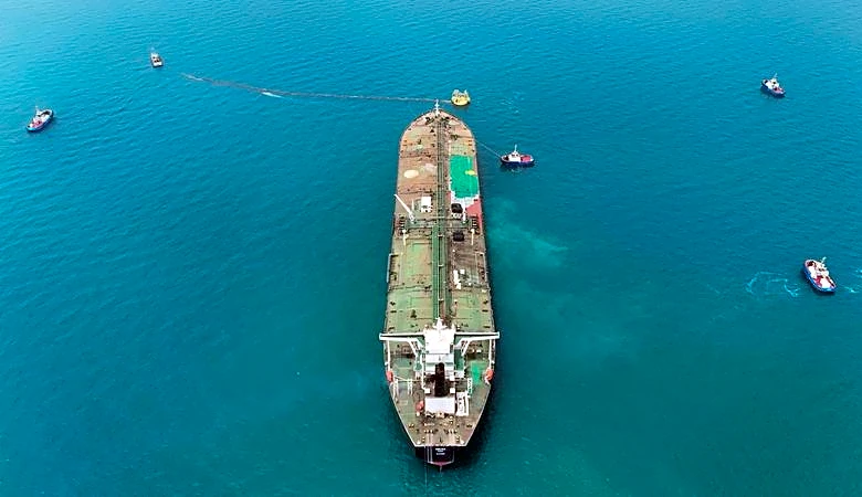 Oil steadies as stalled US-Iran talks offset supply recovery
