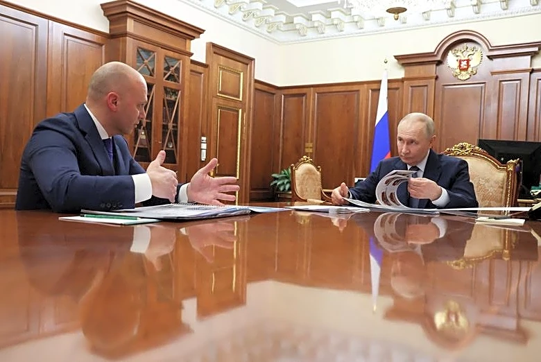 Russia issues nuclear warning to NATO as tensions rise in the Baltic