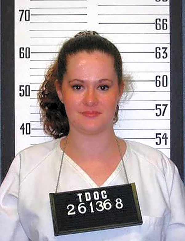 Appeals court halts Tennessee's first execution of a woman in two centuries