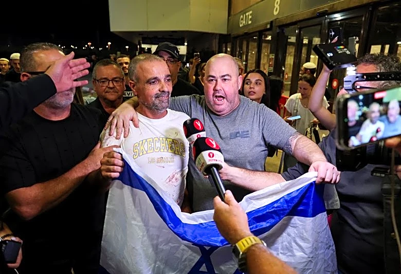Israeli passenger says he knew what to do on flydubai plane after watching TV show