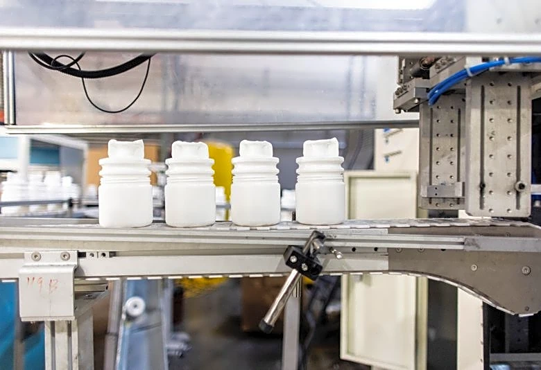 US manufacturing steady in September, input prices increase