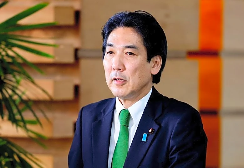 Japan does not need excessively loose monetary policy, economy minister says