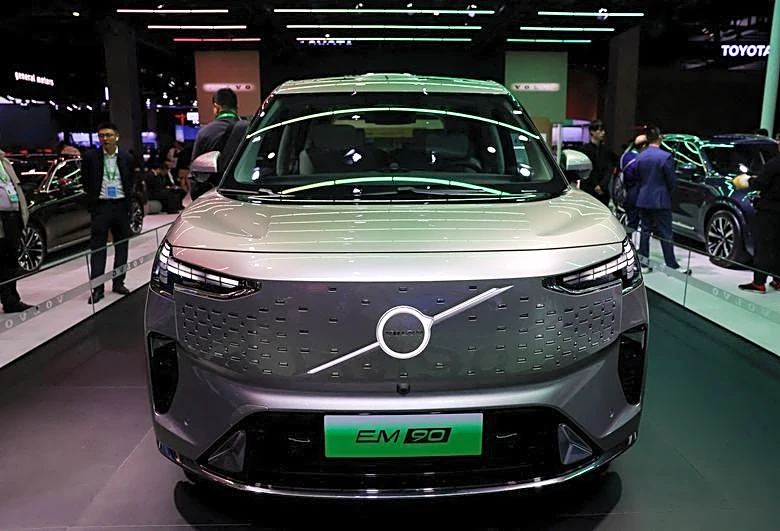 Volvo Cars pulls sales guidance on Chinese outlook and slow US rebound