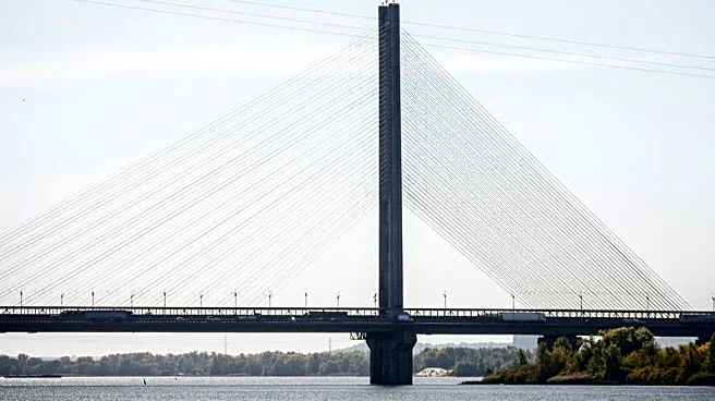 Russian airstrikes choke bridges across Dnipro River in Kyiv