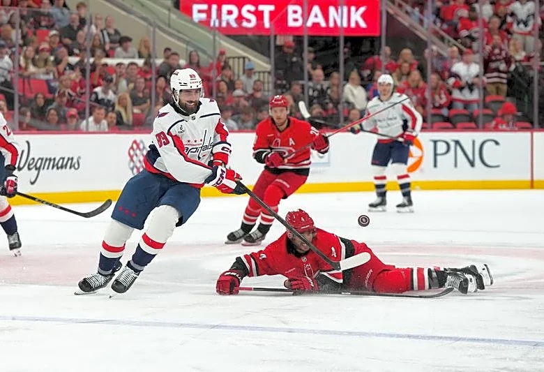 NHL roundup: Alex Tuch, Caps send champ Hurricanes to 2nd straight loss