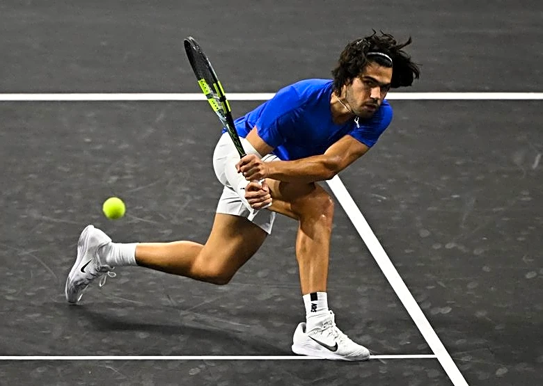 ATP roundup: Carlos Alcaraz fights off 4 set points in Tokyo