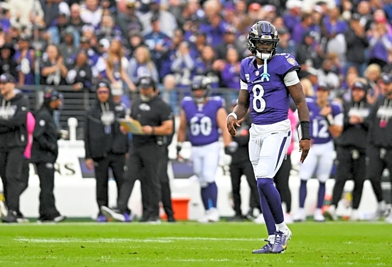 Ravens' Lamar Jackson (ankle) misses second half, reportedly day-to-day