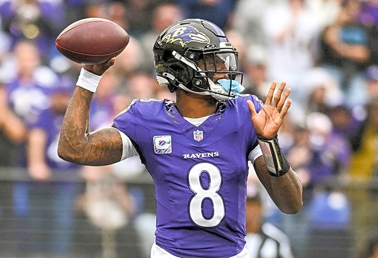 NFL injury roundup: Lamar Jackson hurts ankle, star WRs go down