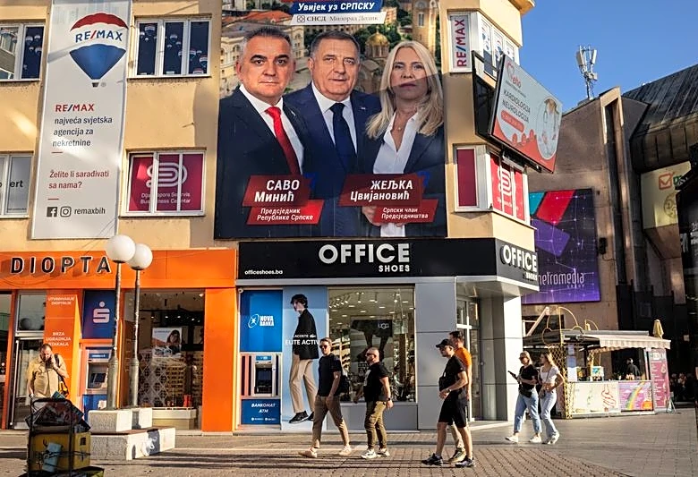 Leftist, nationalists set to win election for Bosnia's tripartite presidency