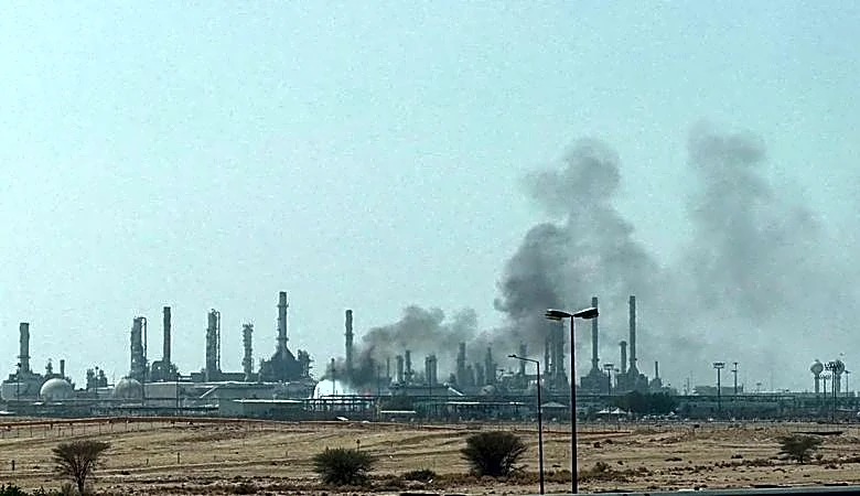 Oil slips on rise in Middle East crude exports and G7 stocks release