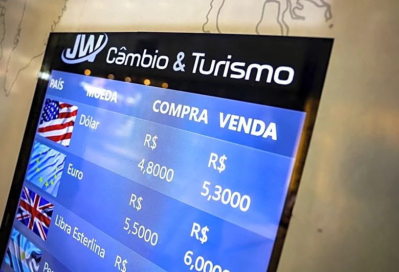 Brazil markets' Bolsonaro rally sends stock exchange to record high