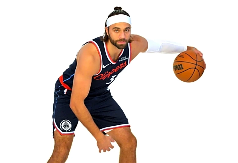 Clippers' Max Strus (torn plantar fascia) out for start of season