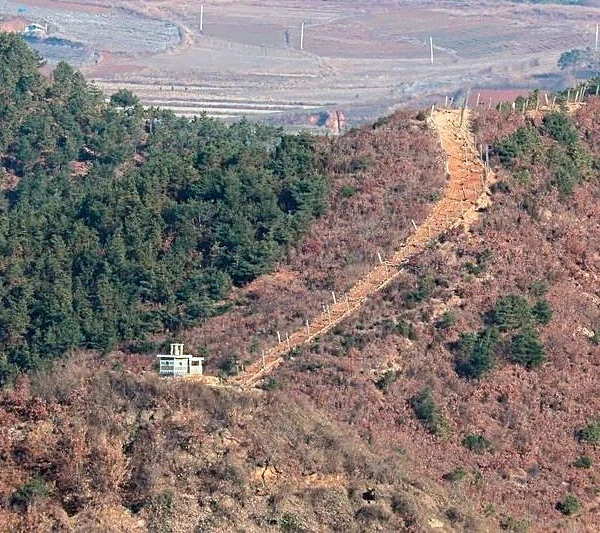 South Korea says preparing response to force North Korean apology over DMZ blast