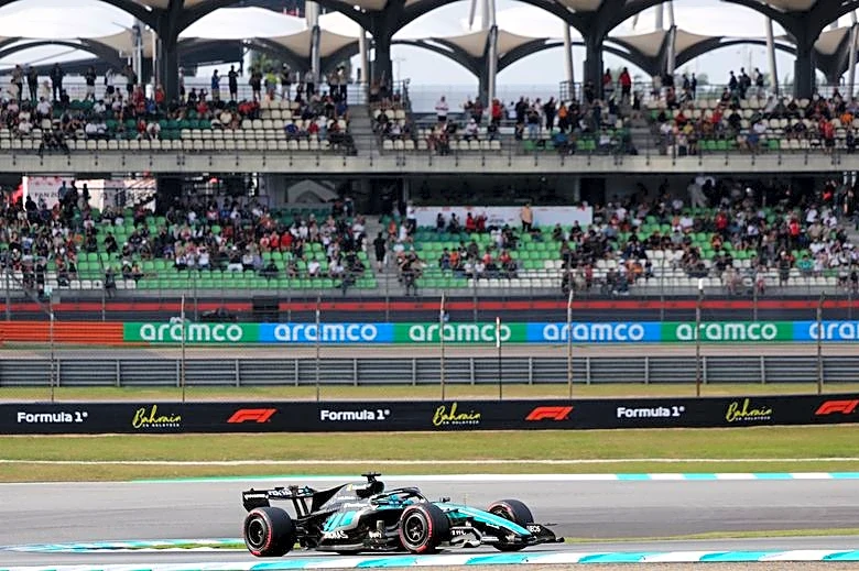 Motor racing-Russell faces another blow with likely back of grid start in Singapore
