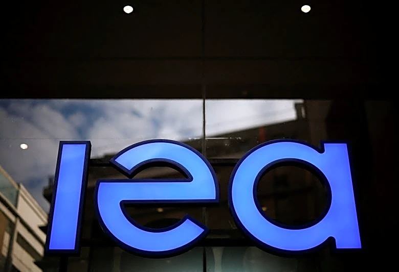 IEA to meet Wednesday over proposed release of oil, diesel stocks, two EU diplomats say
