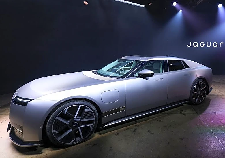 Jaguar unveils electric car in gamble on US tech millionaires