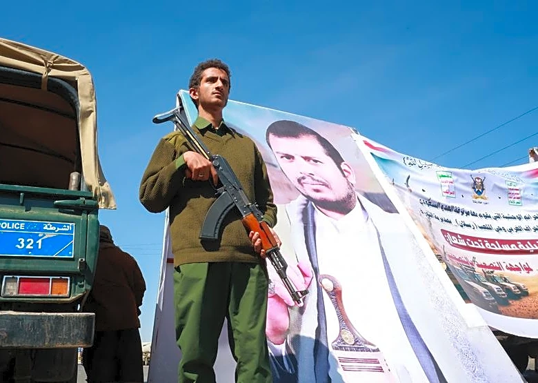 Attacks on Saudi airports kill three people, as fighting escalates in Yemen