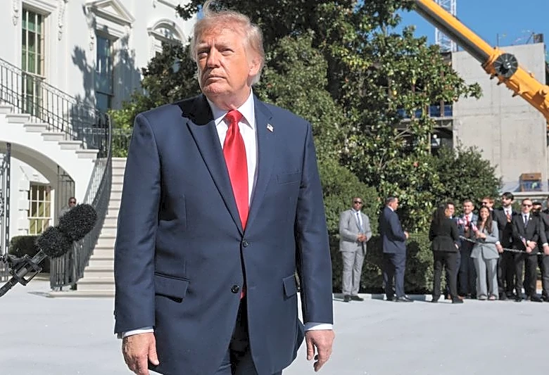 Trump floats turning his Florida golf course into presidential retreat