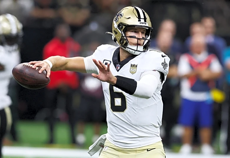 Saints QB Tyler Shough dealing with sore left hand, expects to play Sunday