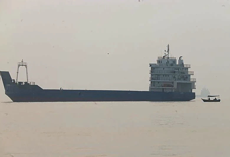 Hormuz transits at lowest in over two months after attacks, data shows