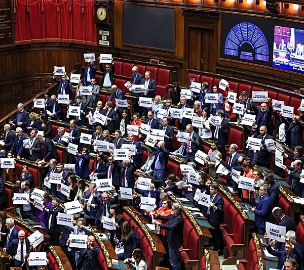 Factbox-Key points in Italy's new electoral law