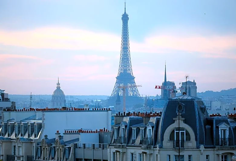 Euro zone ministers to tell France to pass 2027 budget to calm markets