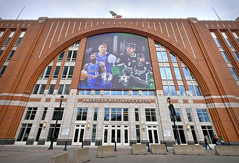 Basketball-Dallas Mavericks' Irving excited to play again after lengthy injury absence