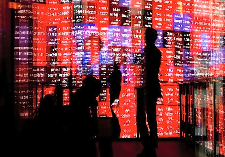 Tech stocks struggle on AI spending worries, elevated yields