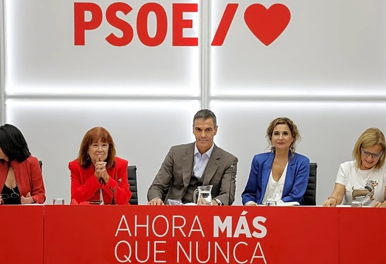 Spanish right-wing parties keep solid lead ahead of November election, polls show