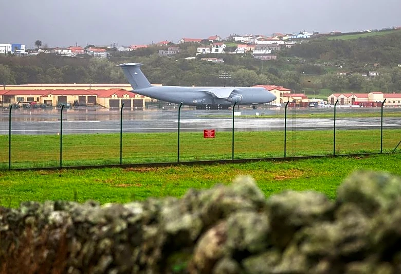 Portugal PM cautions judiciary not to get political over US use of air base
